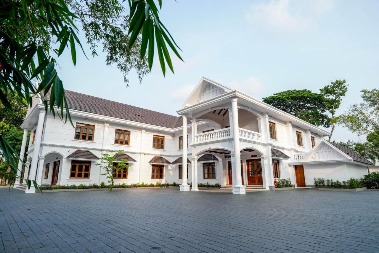 Hotel Heritage Plaza Kottayam Esterno foto
