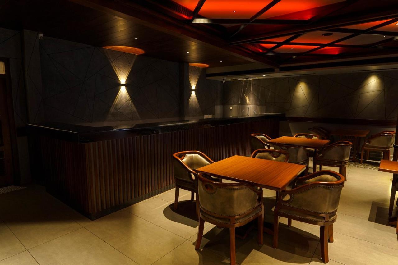 Hotel Heritage Plaza Kottayam Esterno foto